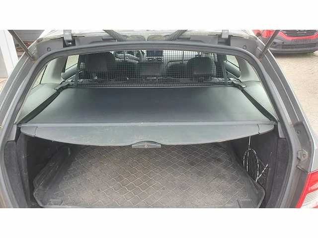Mercedes-benz c-klasse estate 200 k avantgarde, 95-gxp-9 - afbeelding 2 van  11