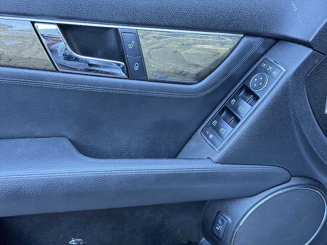Mercedes-benz c-klasse estate 350 cdi | np-578-gi - afbeelding 11 van  33