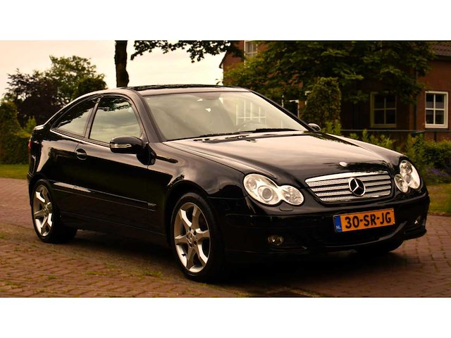 Mercedes-benz c-klasse sportcoupé 160 2006 - afbeelding 1 van  19