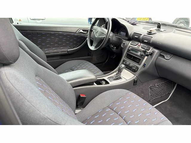 Mercedes-benz c-klasse sportcoupé 180 k., 21-nx-tp - afbeelding 9 van  15