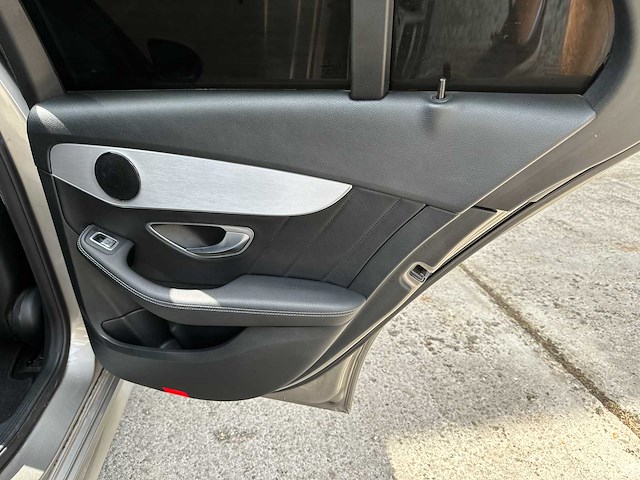 Mercedes-benz c180 business solution amg 156pk 2019 (origineel-nl) c-klasse estate, g-026-rg - afbeelding 13 van  16