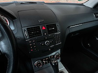 Mercedes-benz c180 cdi blueefficiency business class avantgarde c-klasse estate 120pk 2010 (origineel-nl), 70-npb-5 - afbeelding 29 van  42