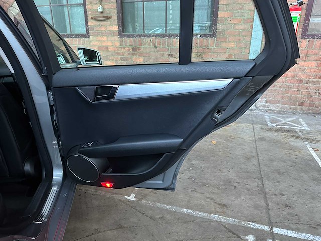 Mercedes-benz c180 cdi blueefficiency business class avantgarde c-klasse estate 120pk 2010 (origineel-nl), 70-npb-5 - afbeelding 28 van  42