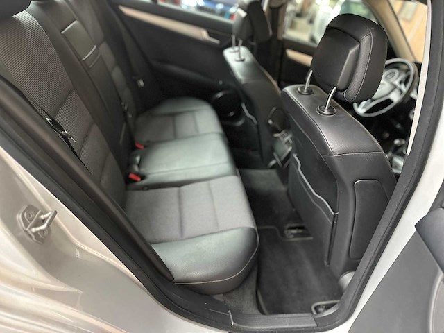 Mercedes-benz c180 cdi business class avantgarde 120pk 2013 c-klasse, 20-zvx-8 - afbeelding 23 van  31