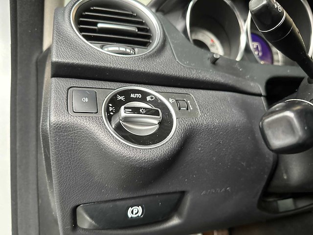 Mercedes-benz c180 cdi business class avantgarde 120pk 2013 c-klasse, 20-zvx-8 - afbeelding 32 van  60