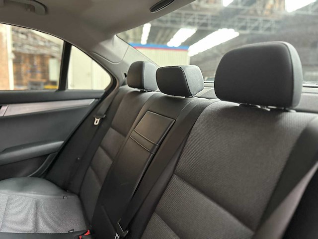 Mercedes-benz c180 cdi business class avantgarde 120pk 2013 c-klasse, 20-zvx-8 - afbeelding 21 van  68