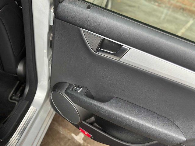 Mercedes-benz c180 cdi business class avantgarde 120pk 2013 c-klasse, 20-zvx-8 - afbeelding 26 van  68