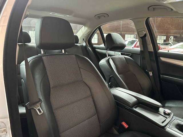 Mercedes-benz c180 cdi business class avantgarde 120pk 2013 c-klasse, 20-zvx-8 - afbeelding 38 van  68