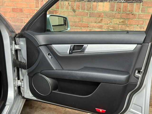 Mercedes-benz c180 cdi business class avantgarde 120pk 2013 c-klasse, 20-zvx-8 - afbeelding 52 van  69