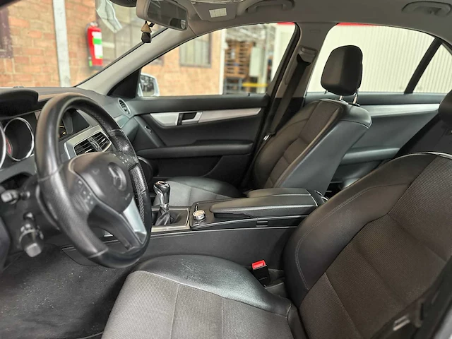 Mercedes-benz c180 cdi business class avantgarde 120pk 2013 c-klasse, 20-zvx-8 - afbeelding 15 van  69
