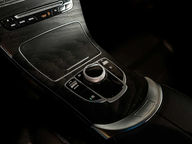 Mercedes-benz c180 cdi sport edition premium plus 116pk 2019 c-klasse (origineel-nl), sx-827-v - afbeelding 25 van  59