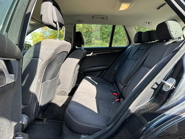Mercedes-benz c180 estate business 125 c-klasse 157pk 2011, 26-rxv-7 - afbeelding 20 van  35