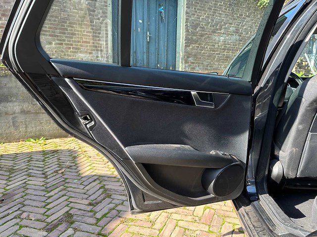 Mercedes-benz c180 estate business 125 c-klasse 157pk 2011, 26-rxv-7 - afbeelding 19 van  35