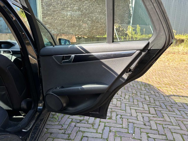 Mercedes-benz c180 estate business 125 c-klasse 157pk 2011, 26-rxv-7 - afbeelding 22 van  35