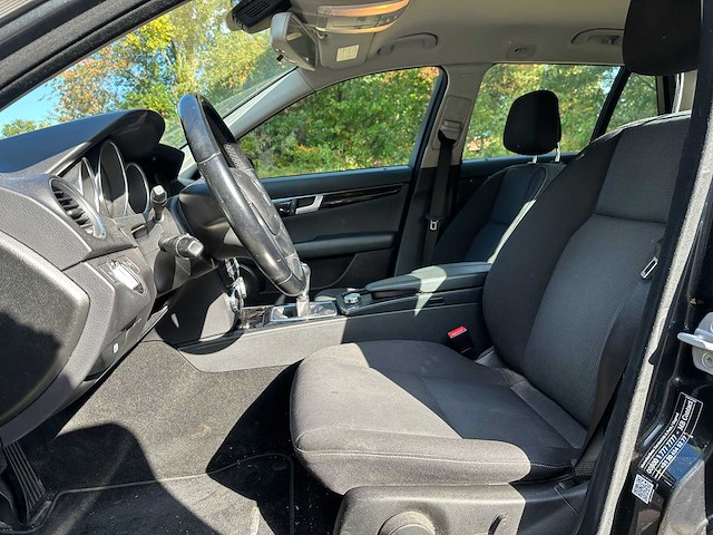 Mercedes-benz c180 estate business 125 c-klasse 157pk 2011, 26-rxv-7 - afbeelding 18 van  35