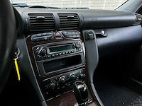 Mercedes-benz c180 kompressor elegance c-klasse combi 143pk 2004 (origineel-nl) automaat, 71-nv-gb - afbeelding 19 van  56