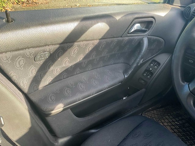 Mercedes-benz c200 cdi 44-lv-rt - afbeelding 8 van  32