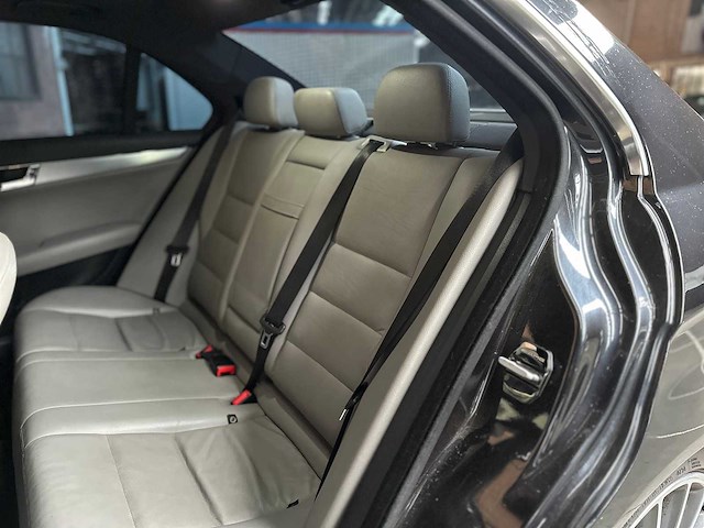 Mercedes-benz c350 amg elegance 3.5 v6 272pk 2008 c-klasse, 1-trj-54 - afbeelding 36 van  45