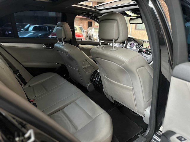 Mercedes-benz c350 amg elegance 3.5 v6 272pk 2008 c-klasse, 1-trj-54 - afbeelding 39 van  45