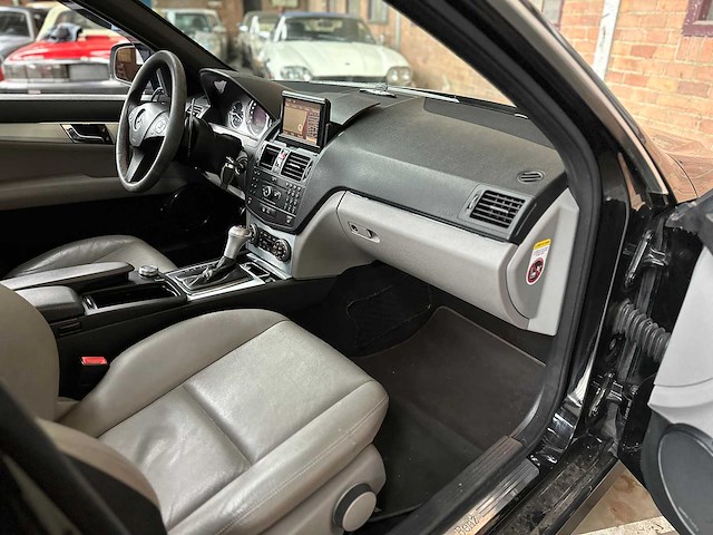 Mercedes-benz c350 amg elegance 3.5 v6 272pk 2008 c-klasse, 1-trj-54 - afbeelding 42 van  45