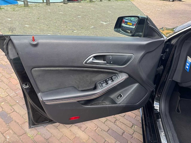 Mercedes-benz cla-klasse 200 amg automaat* 4-tvt-66 - afbeelding 11 van  25