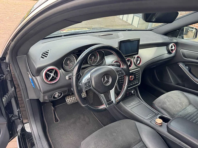Mercedes-benz cla-klasse 200 amg automaat *, 4-tvt-66 - afbeelding 10 van  25