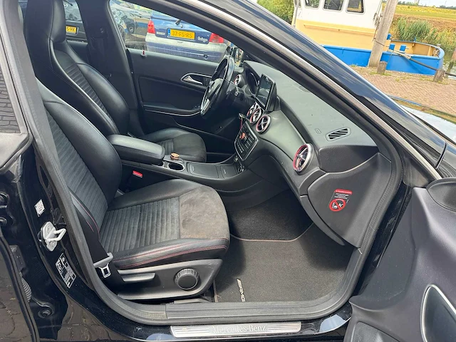 Mercedes-benz cla-klasse 200 amg automaat *, 4-tvt-66 - afbeelding 25 van  25