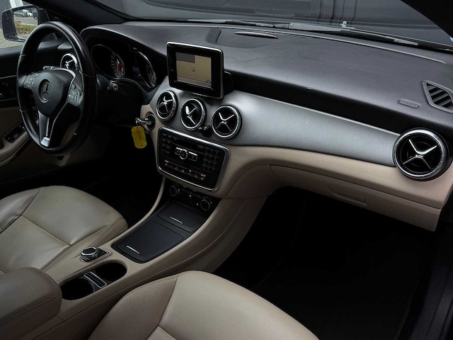 Mercedes-benz cla-klasse 200 edition 1 2013 | 5-skz-86 iaw - afbeelding 10 van  23