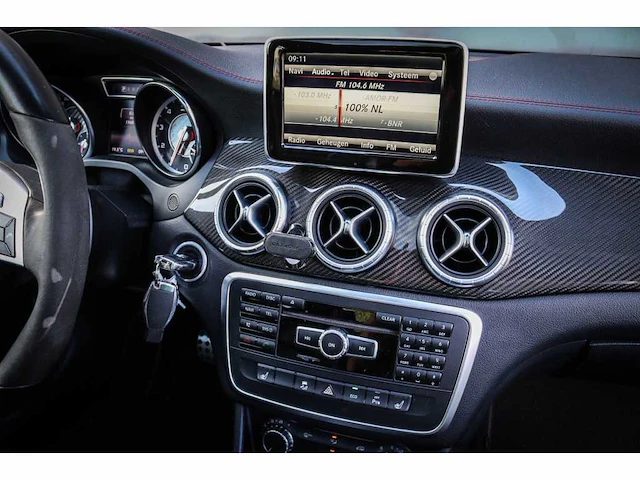 Mercedes-benz cla-klasse amg 45 4matic , gg-392-d - afbeelding 16 van  19