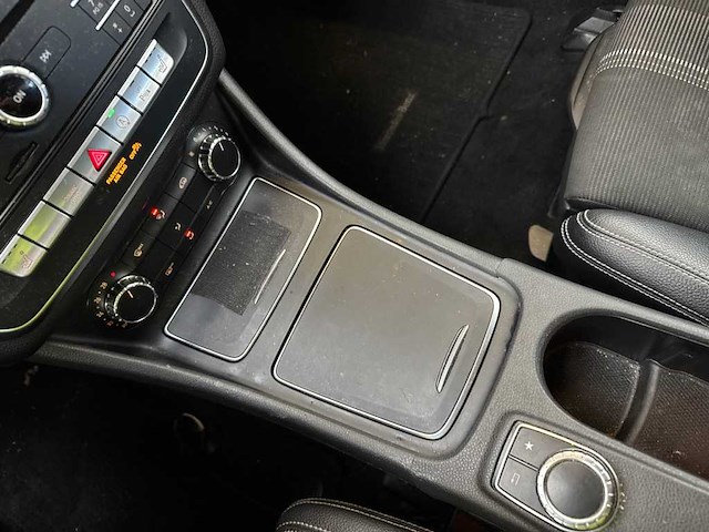 Mercedes-benz cla-klasse shooting brake 180 d business, sl-320-z - afbeelding 4 van  10