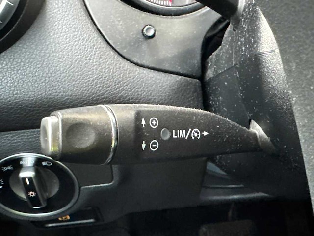 Mercedes-benz cla-klasse shooting brake 180 d business, sl-320-z - afbeelding 10 van  10