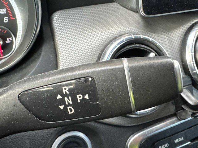 Mercedes-benz cla-klasse shooting brake 180 d business, sl-320-z - afbeelding 3 van  16