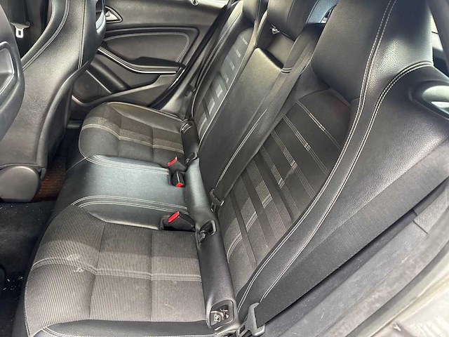 Mercedes-benz cla-klasse shooting brake 180 d business, sl-320-z - afbeelding 8 van  16