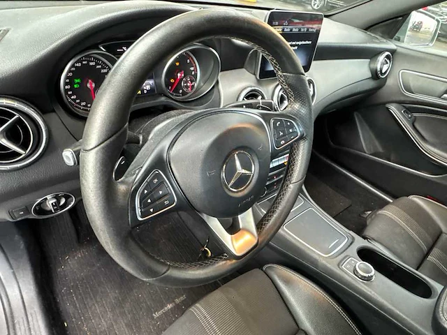 Mercedes-benz cla-klasse shooting brake 180 d business, sl-320-z - afbeelding 2 van  16