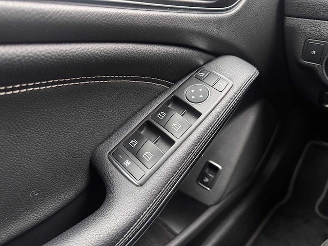 Mercedes-benz cla180 business solution amg automaat, k-162-rk - afbeelding 1 van  8