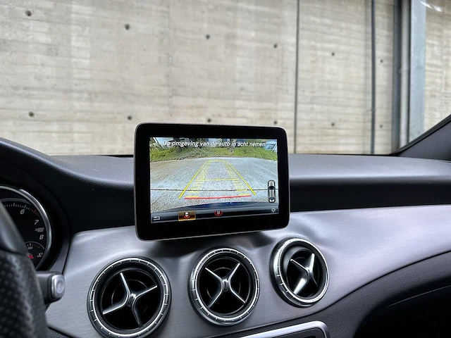 Mercedes-benz cla180 business solution amg cla-klasse 121pk 2018 (origineel-nl), xb-460-z - afbeelding 20 van  57