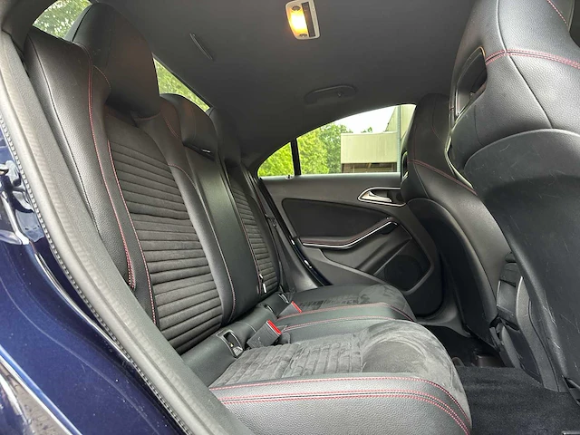 Mercedes-benz cla180 business solution amg cla-klasse 121pk 2018 (origineel-nl), xb-460-z - afbeelding 52 van  58