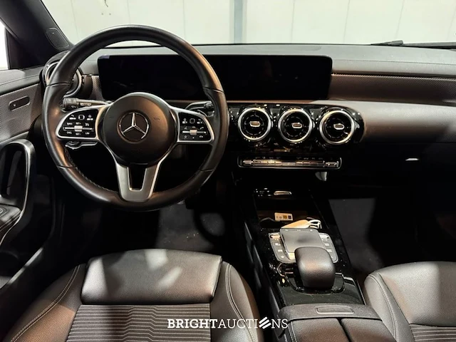 Mercedes-benz cla180 shooting brake business solution 136pk 2022 (origineel-nl) cla-klasse, p-004-vl - afbeelding 17 van  31