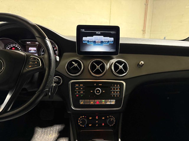 Mercedes-benz cla180d lease edition plus 109pk 2016 (origineel-nl) cla-klasse, kn-171-d - afbeelding 23 van  39