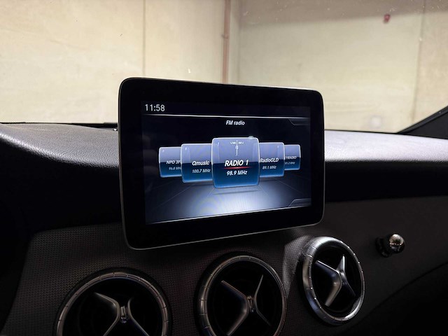 Mercedes-benz cla180d lease edition plus 109pk 2016 (origineel-nl) cla-klasse, kn-171-d - afbeelding 27 van  39