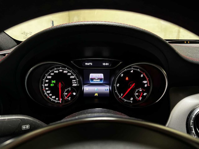 Mercedes-benz cla200 d business solution amg 136pk 2016 cla-klasse - afbeelding 14 van  37