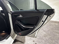 Mercedes-benz cla200 d business solution amg 136pk 2016 cla-klasse - afbeelding 28 van  37