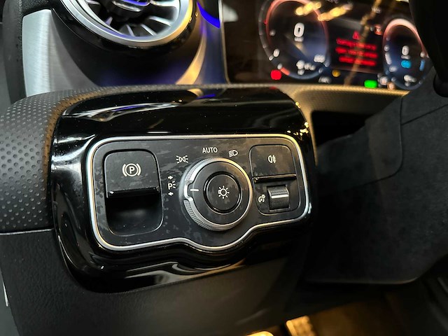 Mercedes-benz cla250 e business solution amg limited cla-klasse shooting brake 160pk 2022, p-675-jh - afbeelding 27 van  69