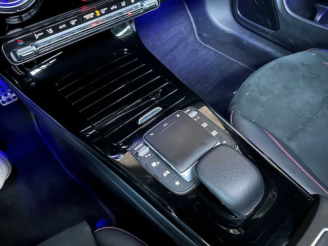 Mercedes-benz cla250 e business solution amg limited cla-klasse shooting brake 160pk 2022, p-675-jh - afbeelding 1 van  43