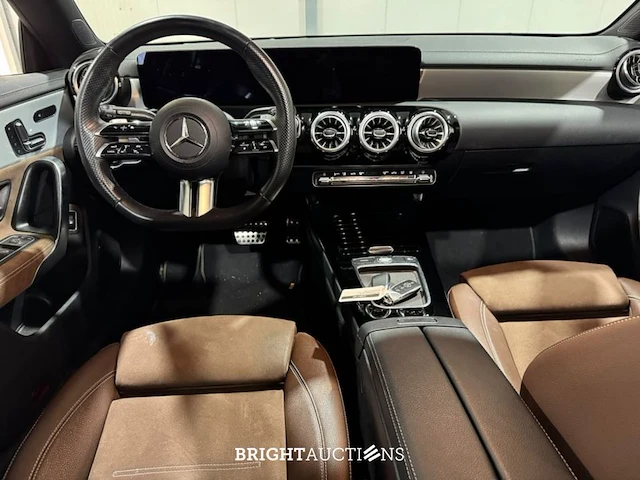 Mercedes-benz cla250 shooting brake e amg line 272pk 2024 (origineel-nl) cla-klasse, x-864-np - afbeelding 28 van  41