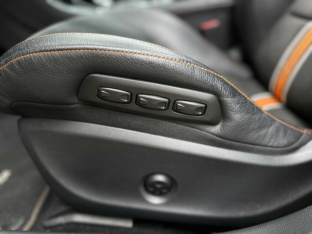 Mercedes-benz cla45 4matic orangeart edition cla-klasse 360pk 2015, nl-kenteken - afbeelding 16 van  43