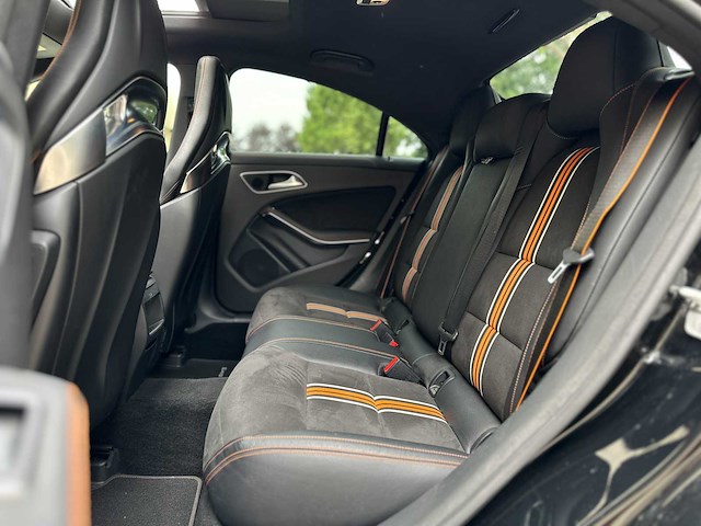 Mercedes-benz cla45 4matic orangeart edition cla-klasse 360pk 2015, nl-kenteken - afbeelding 21 van  43