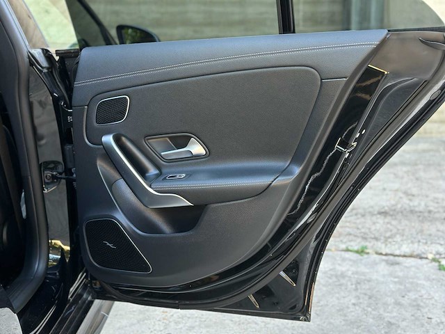 Mercedes-benz cla45s 4matic+ premium plus cla-klasse 421pk 2020, nl-kenteken - afbeelding 11 van  18