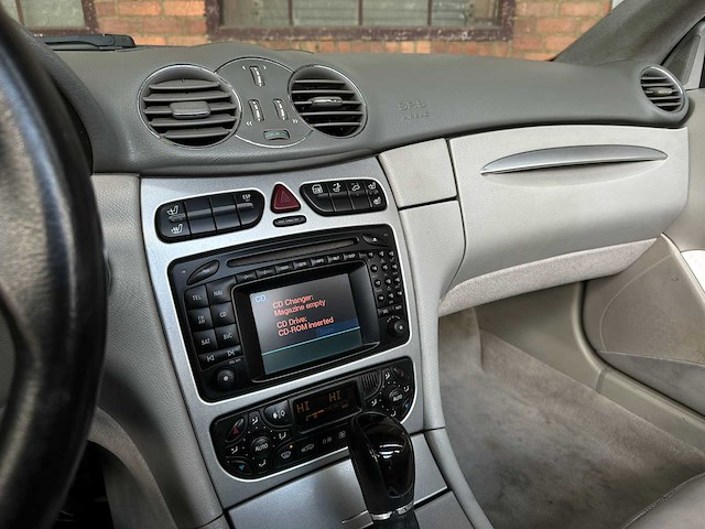 Mercedes-benz clk 55 amg v8 2004 -youngtimer- - afbeelding 20 van  40