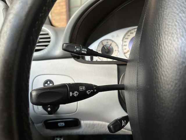 Mercedes-benz clk 55 amg v8 2004 -youngtimer- - afbeelding 12 van  26